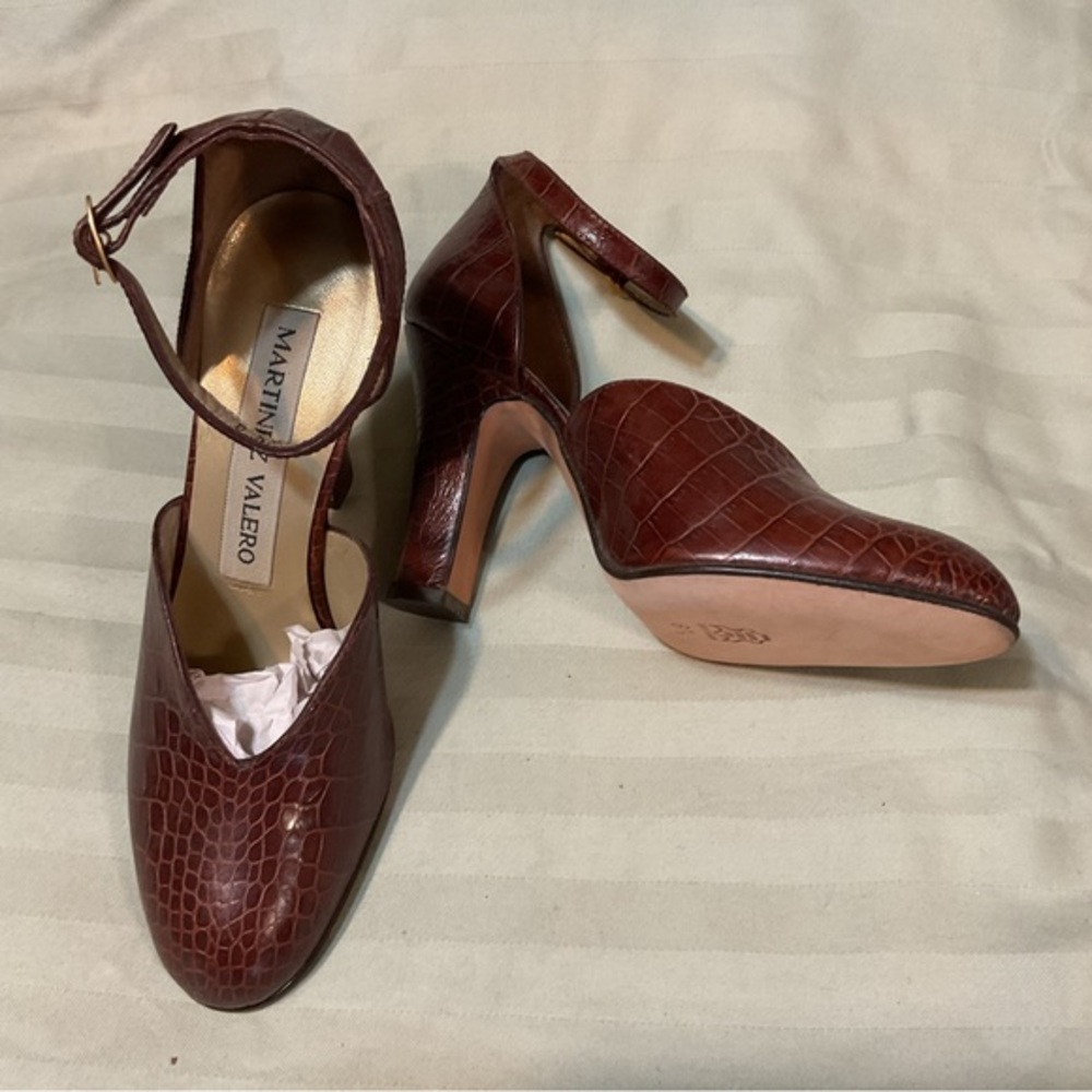 Martinez Valero Brown Snake Print Heels